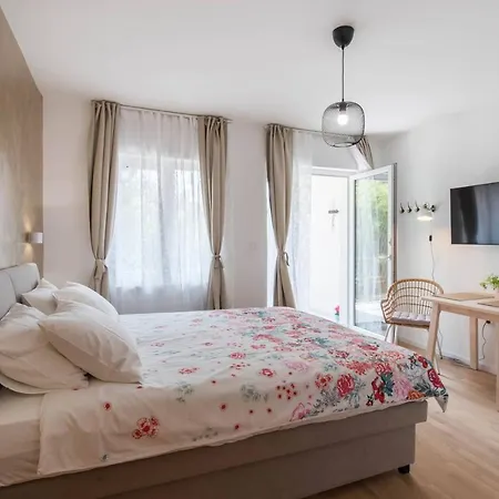 Sweet Apartment Rovinj Exterior photo